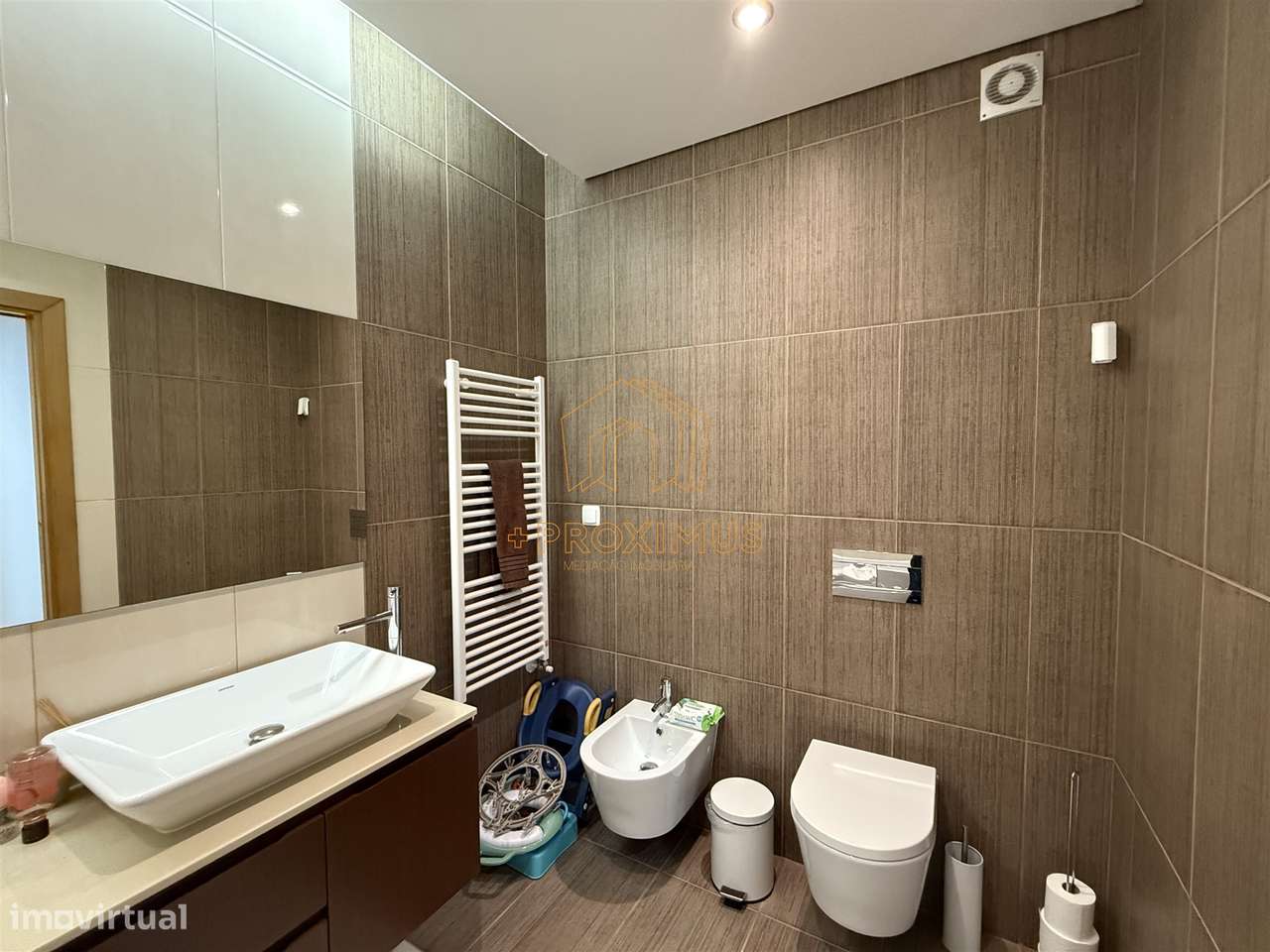 Apartamento T3 c/ arrumo e garagem - Figueira da Foz-26