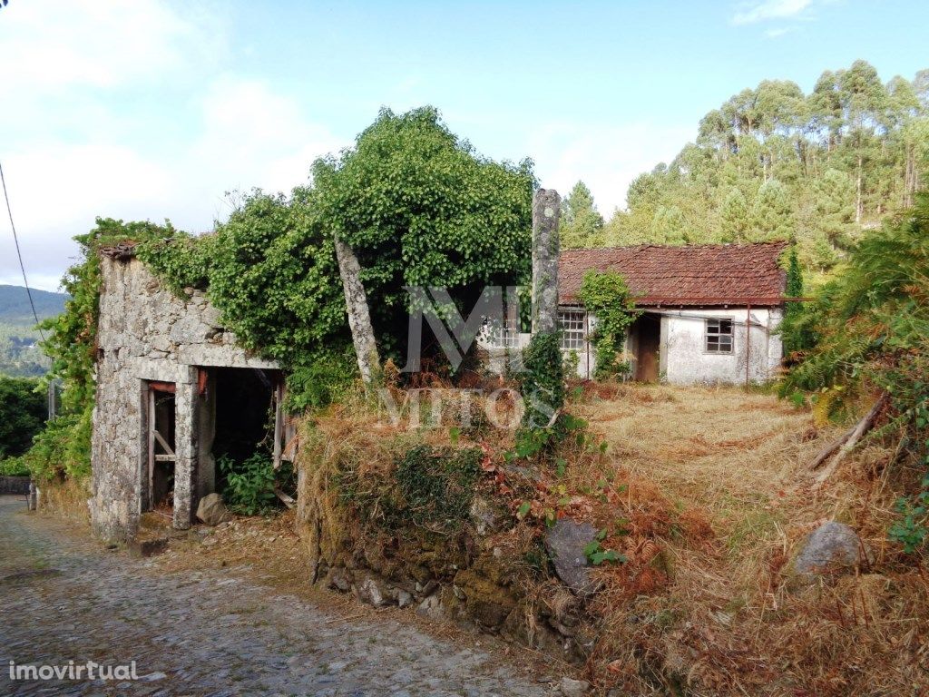 Casa Rústica p/ recuperar - Covas, Vila Nova de Cerveira