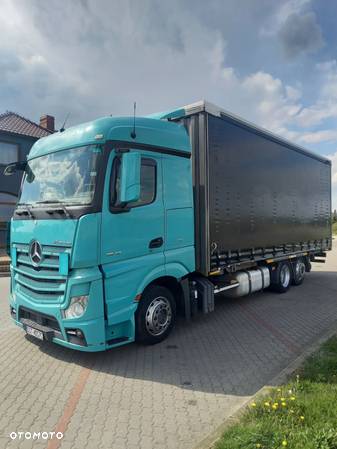 Mercedes-Benz Actros - 2