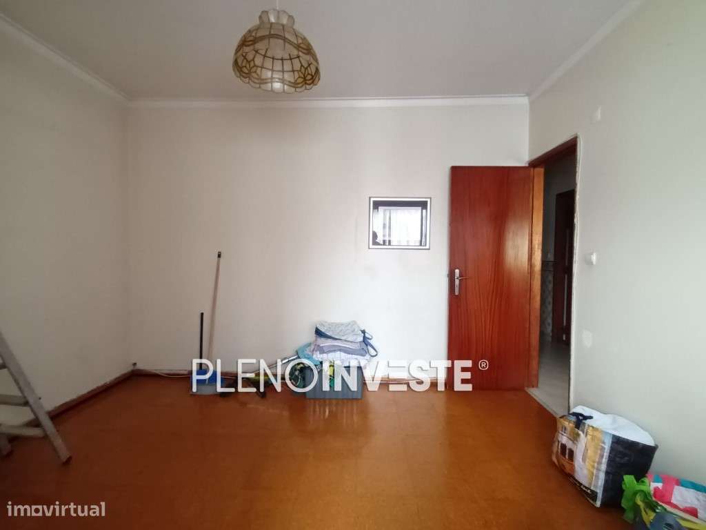 T2 com boas áreas na Arrentela-16