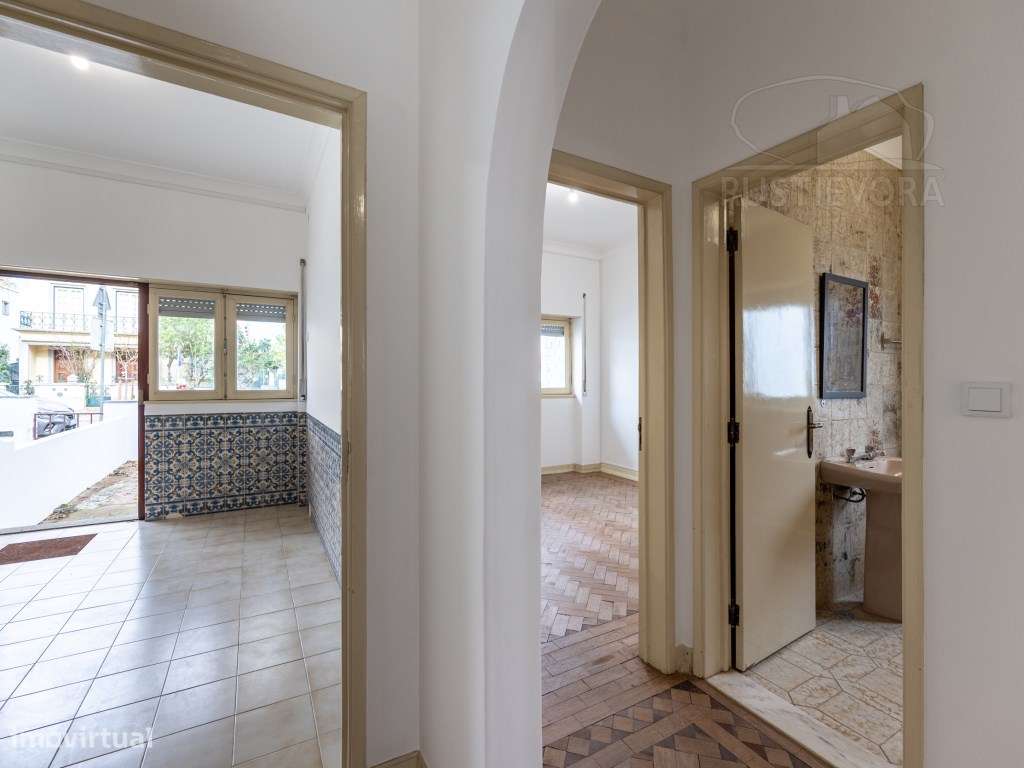 Moradia T2+1 de Rés-do-chão com dois quintais, Zona da Nau, Évora. - Grande imagem: 4/26