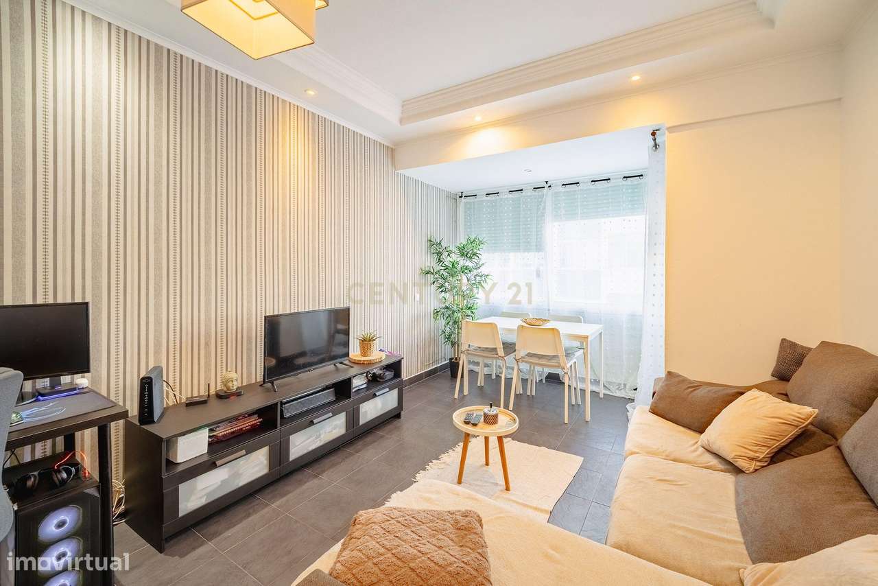 Apartamento T3 em Corroios, Seixal - Oportunidade Única! - Grande imagem: 3/43