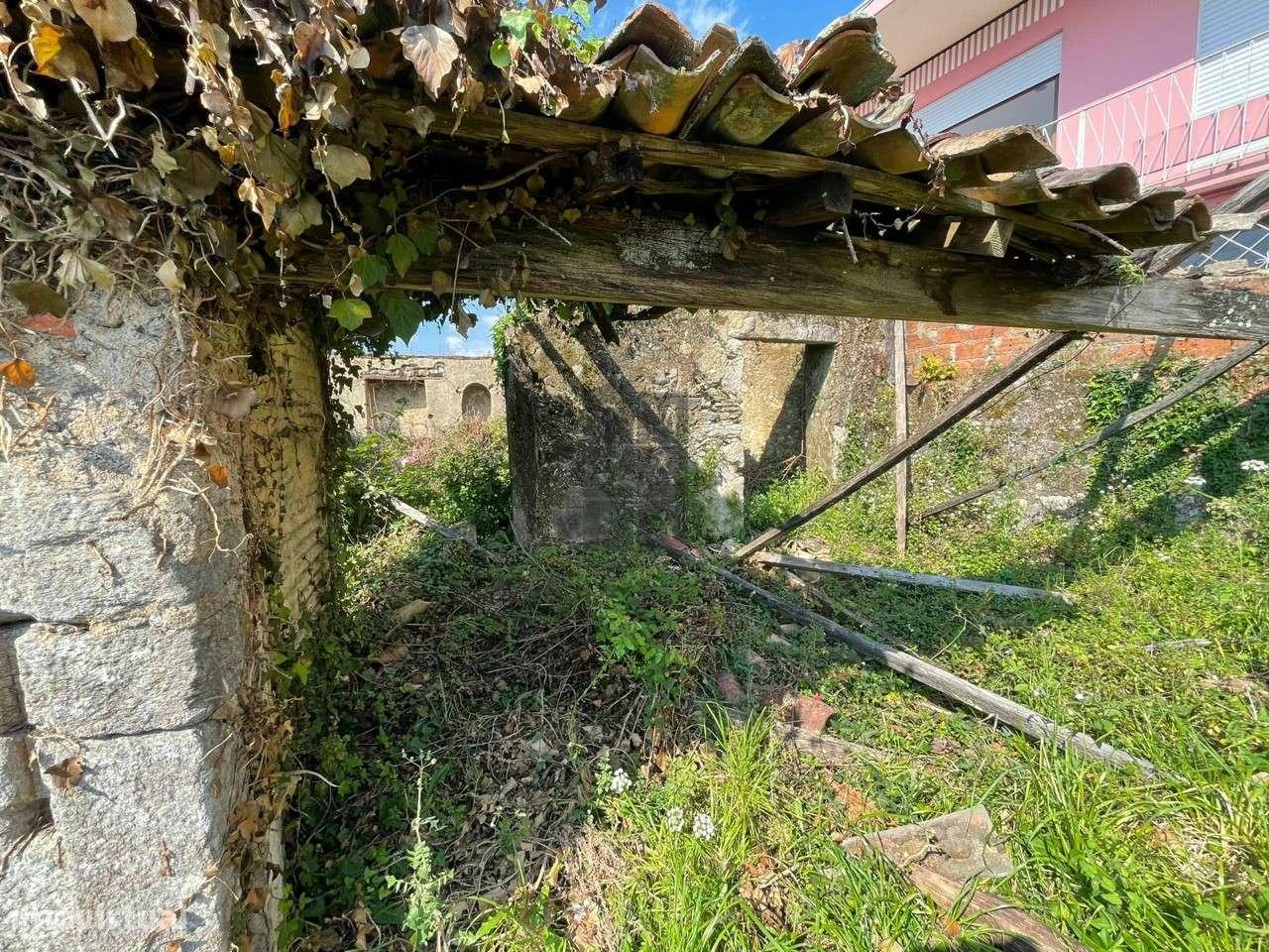 Terreno Urbano  Venda em Oliveira de Azeméis, Santiago de Riba-Ul, Ul, - Grande imagem: 2/17