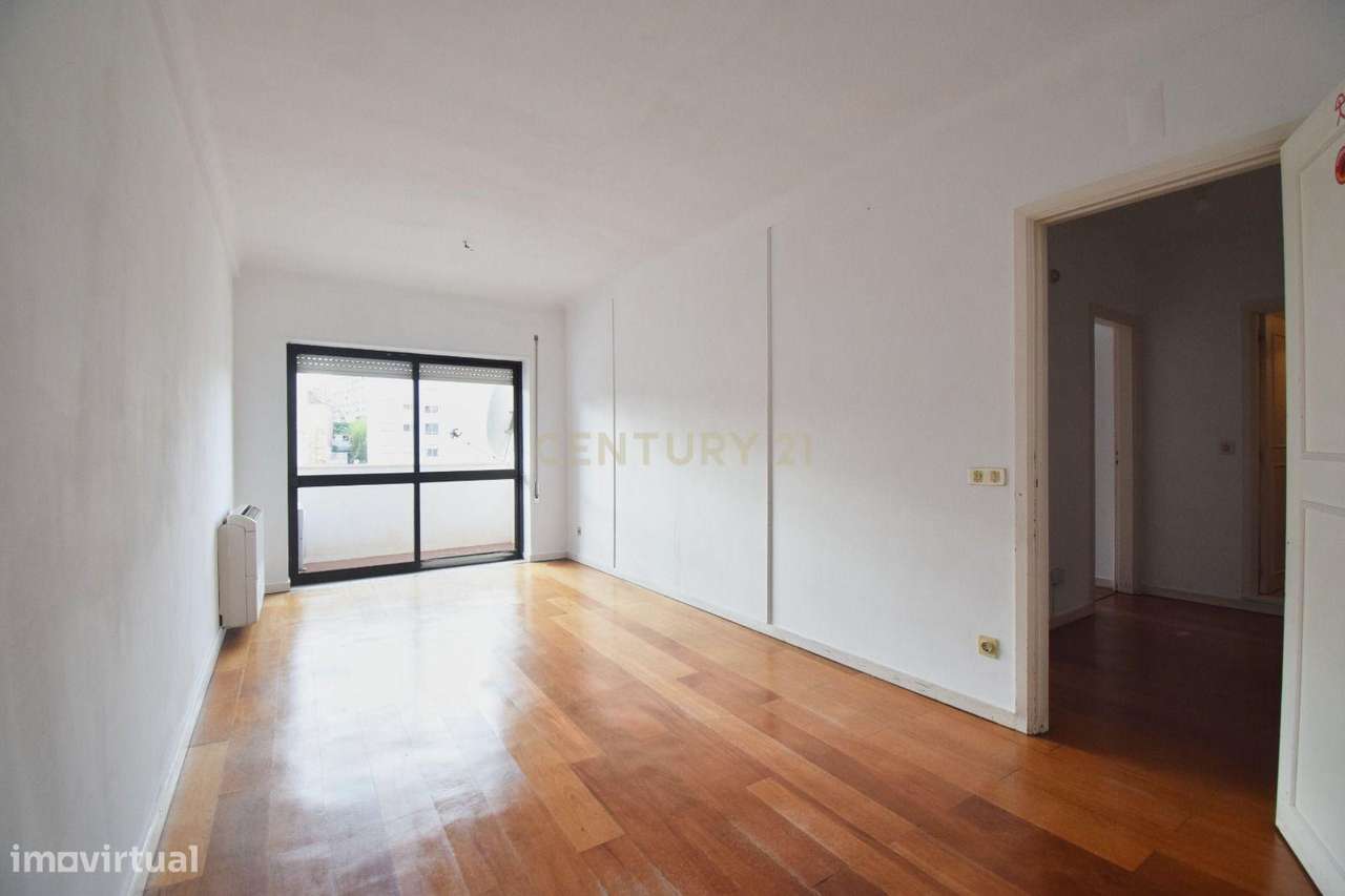 Arrenda-se T2 com varanda em Coimbra - Grande imagem: 2/16