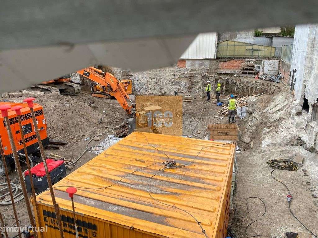 T2 novo com varanda - Baixa do Porto-17