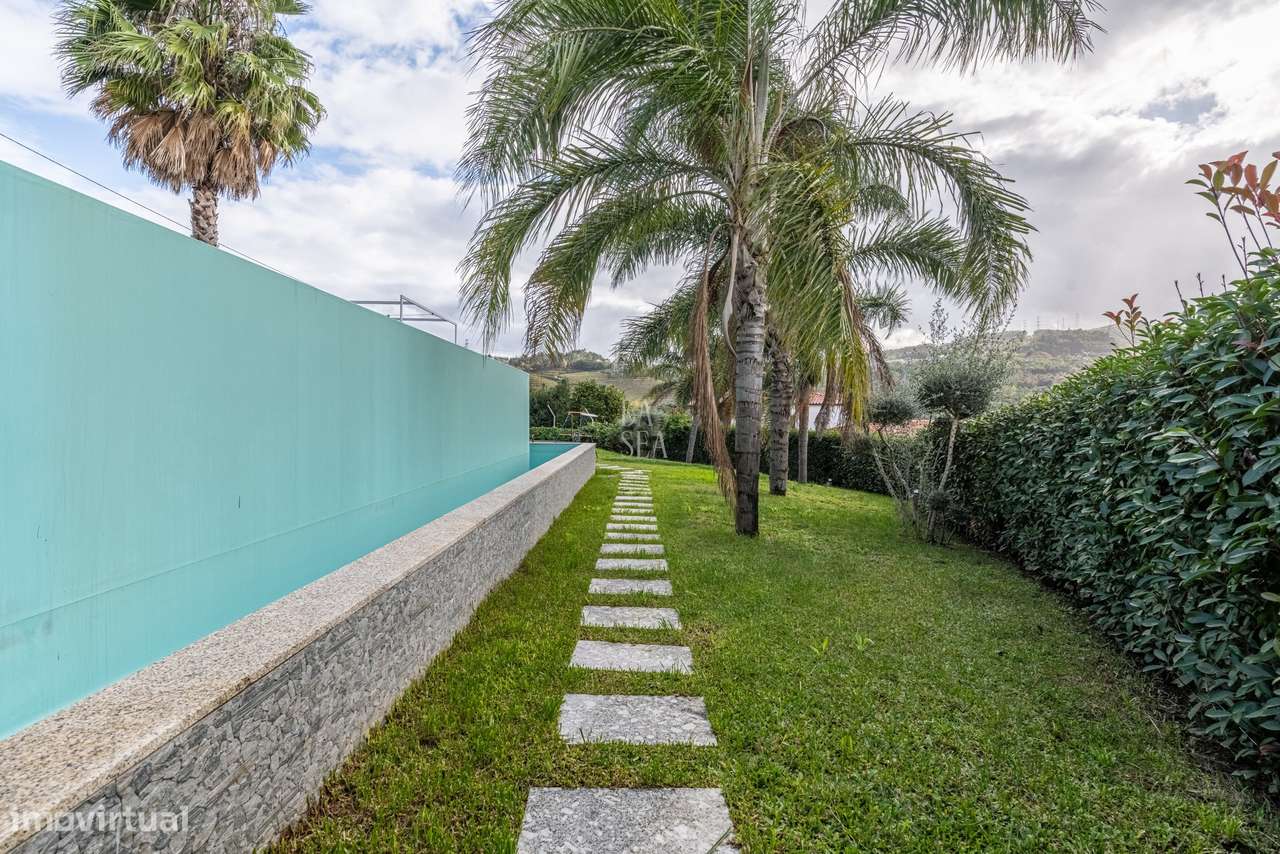 Morada individual com 4 suítes e piscina em Geraz do Minho - Póvoa de-42