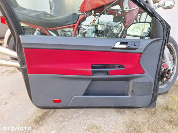 klamka wewnętrzna lewa lub prawa  VW POLO IV 9N LIFT 3d - 2