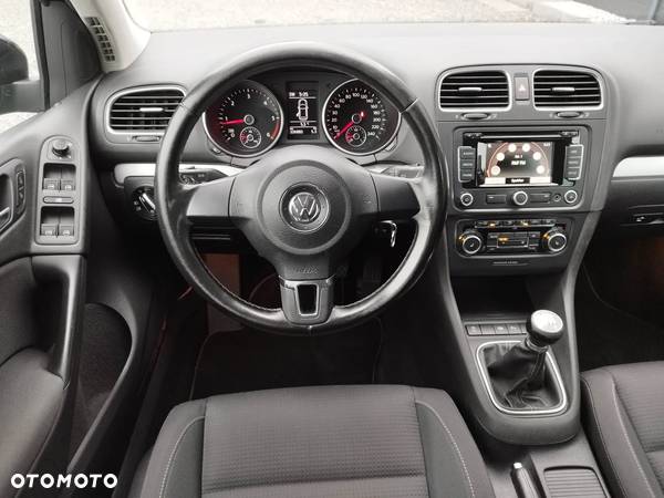 Volkswagen Golf 2.0 TDI DPF Comfortline - 13