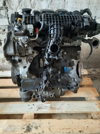 Motor D4204T5 VOLVO 2.0L 181 CV - 1