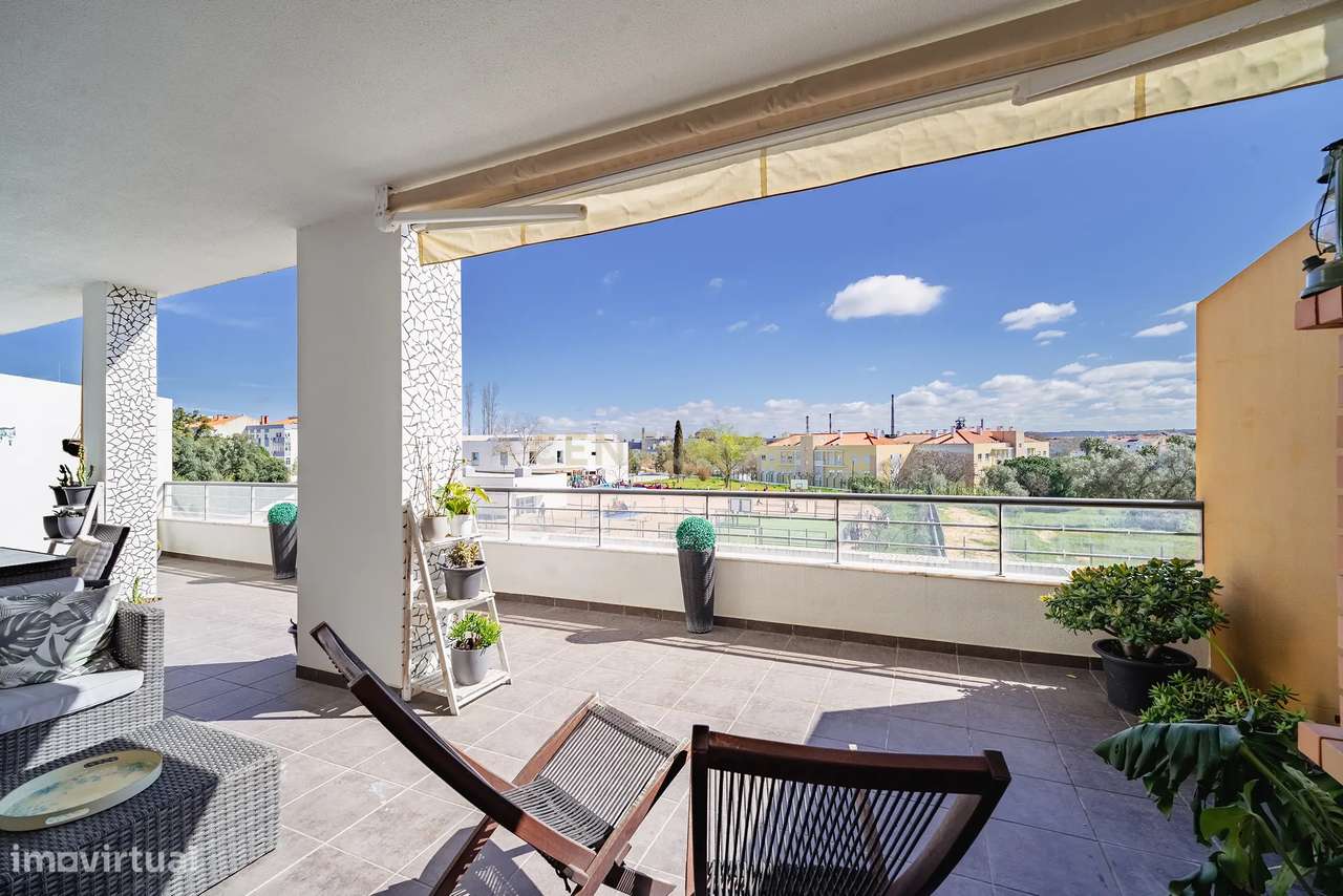 Apartamento T2 Duplex com terraço em condomínio privado-34