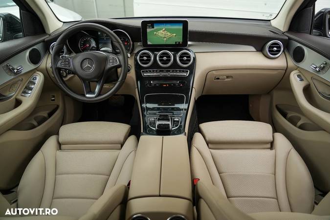 Mercedes-Benz GLC 250 d 4Matic 9G-TRONIC AMG Line - 2