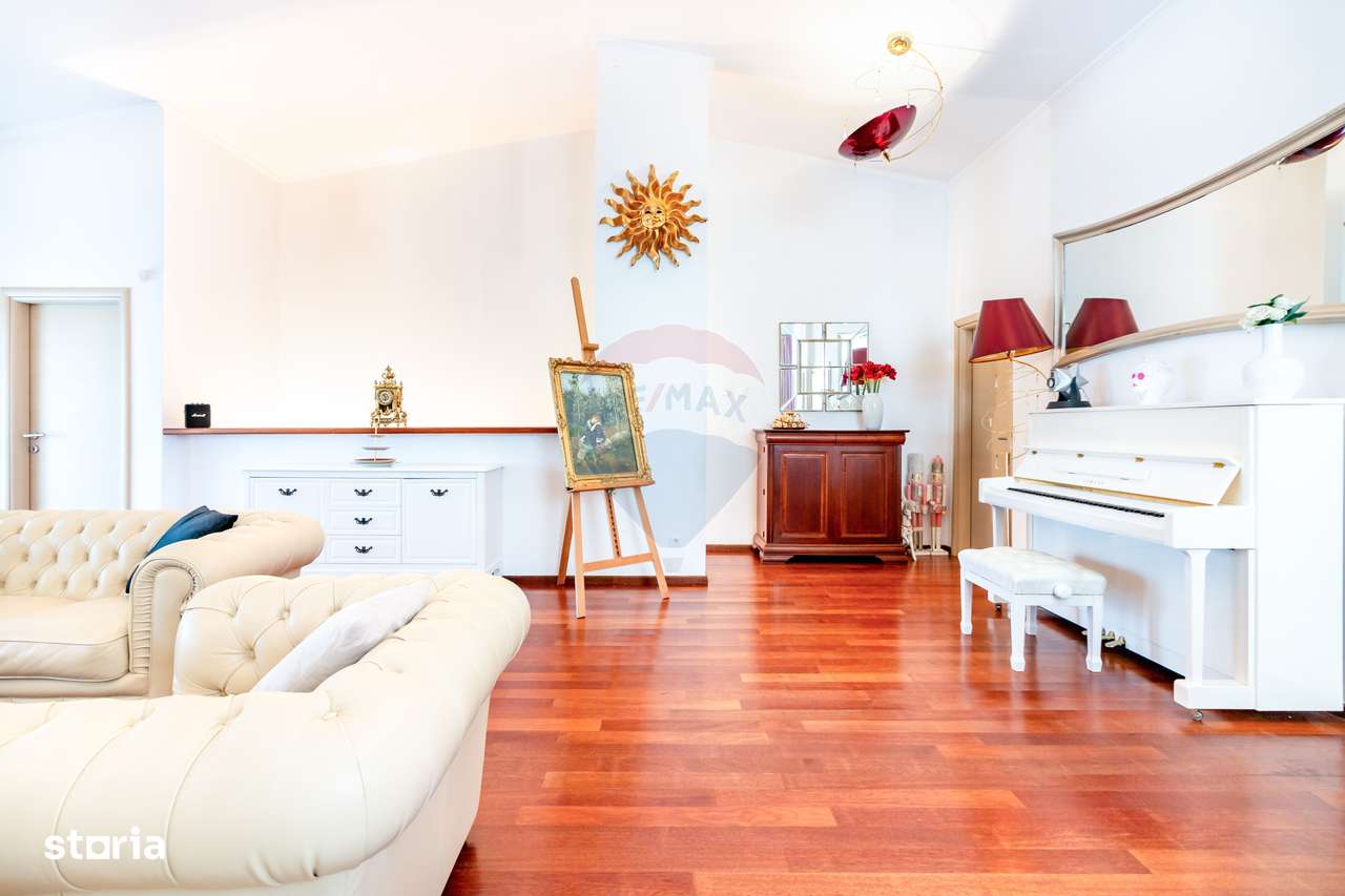 Snagov - Vila 5 camere cu semineu, piscina si iesire directa la lac - Imagine principală: 5/19