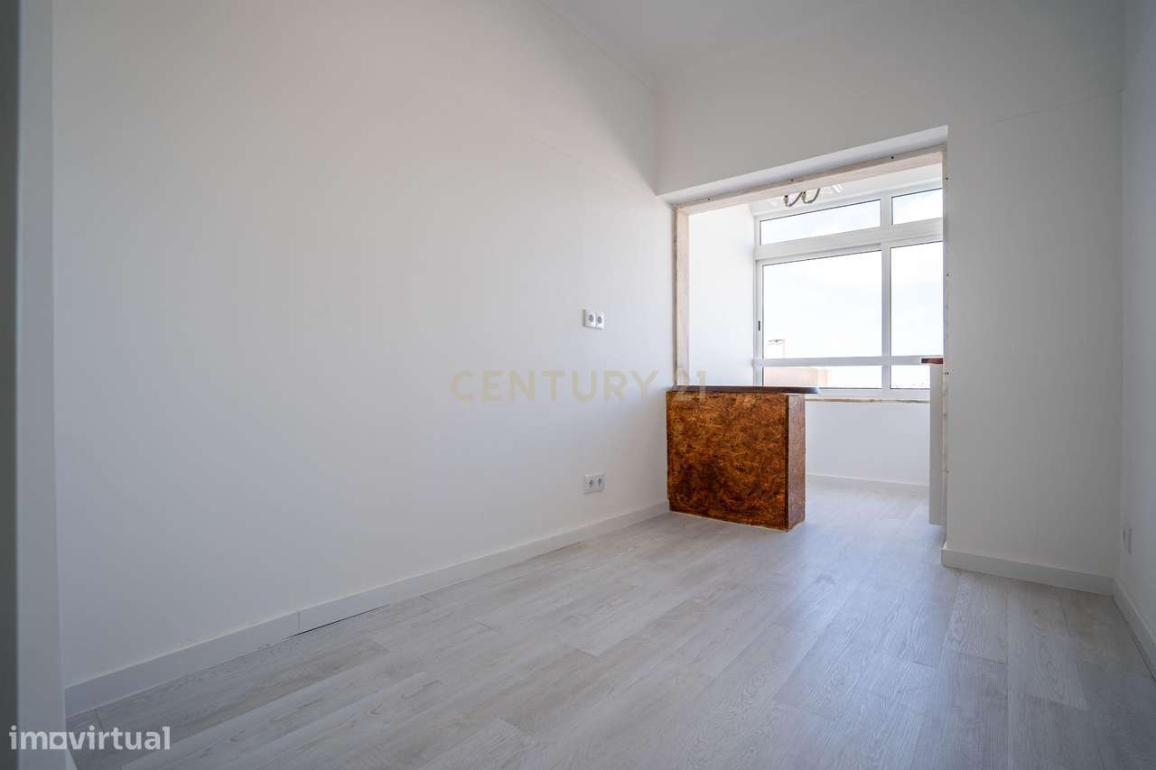 Investimento na Amadora transformado em 5 modernos estúdios - Grande imagem: 5/50