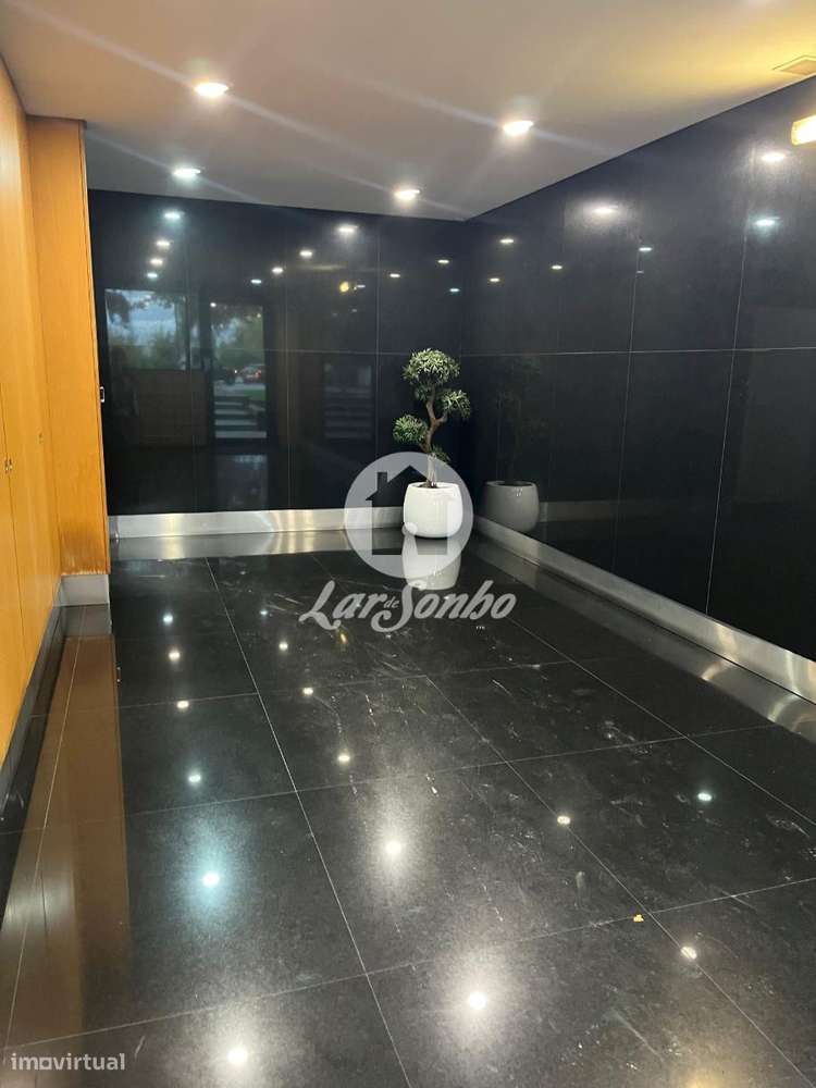 T3 Bastante espaçoso no centro da Maia - Grande imagem: 3/24