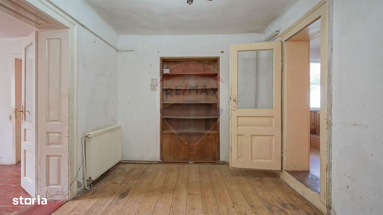 Casă săsească de renovat, cu teren, Șcheii Brașovului-14