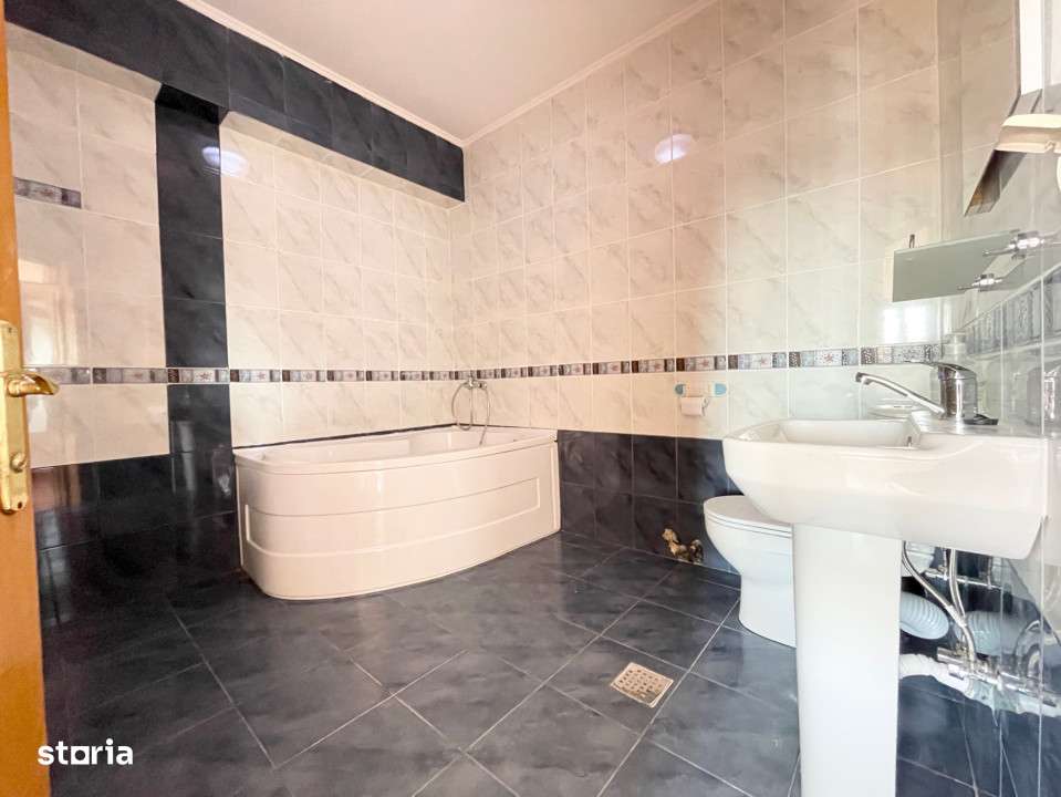 Apartament  cu 3 camere de vanzare zona Primo, finisat la cheie - Imagine principală: 3/8