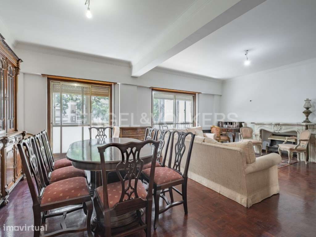 Excelente T5 em Alvalade - Grande imagem: 5/29