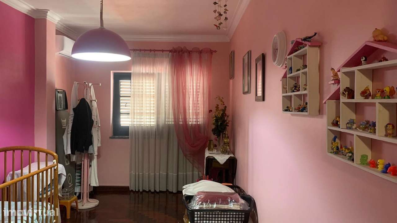 Moradia T3+1 em Vale de Milhaços-21