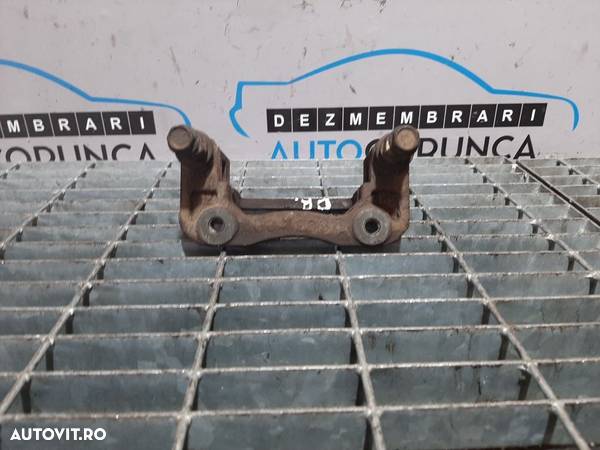 Suport etrier dreapta spate Hyundai Tucson 2006 - 2010 (418) - 2