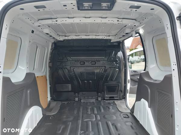 Ford Transit Connect - 31