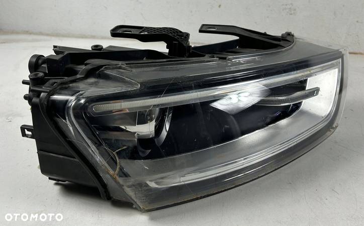 LAMPA PRAWA PRZÓD AUDI Q3 I 8U XENON SKRĘTNY - 3