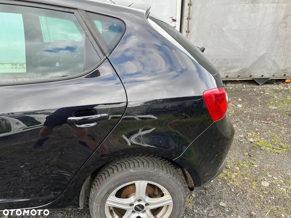 Błotnik Tylny Lewy Tył Ćwiartka Seat Ibiza IV 6J 5-Drzwi 2012 r LZ9Y - 1