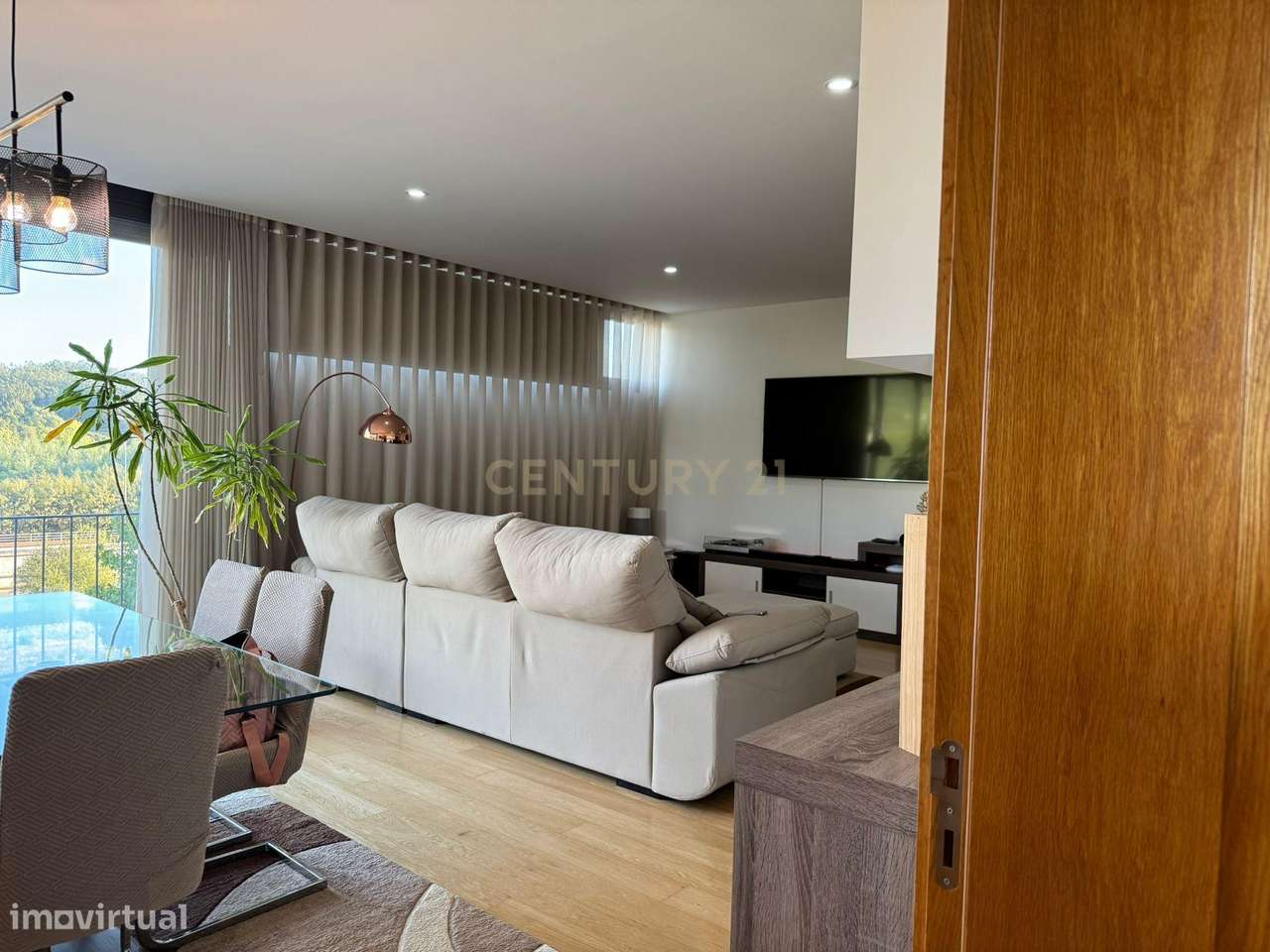 Apartamento T2 Condomínio Privado Zen, com Garagem e Lugar de Garagem - Grande imagem: 5/22