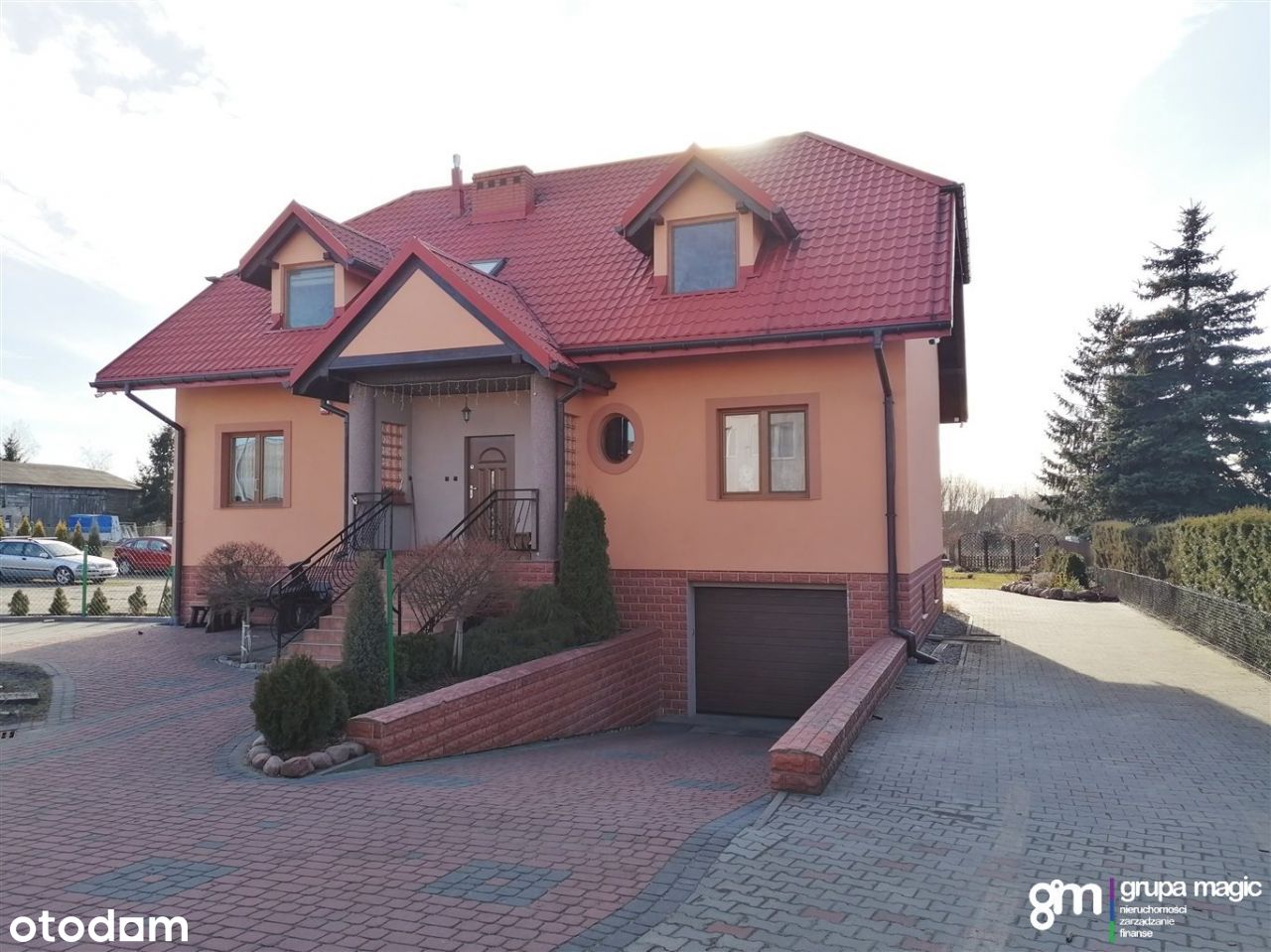 Dom, 330 m², Grębocin