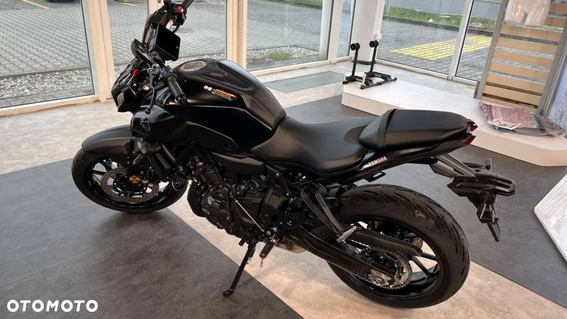 Yamaha MT - 4