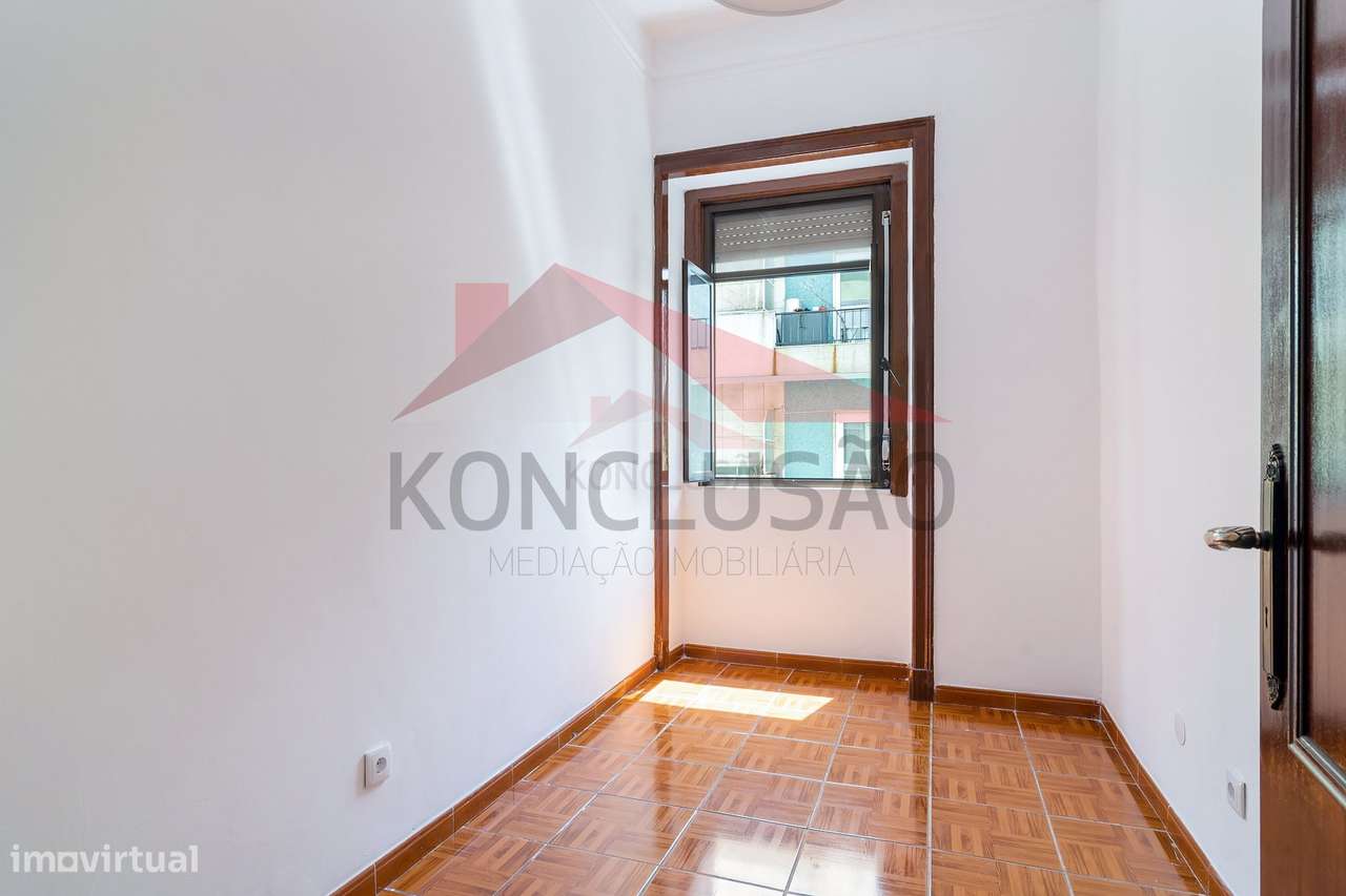 Apartamento em zona histórica de Lisboa-24