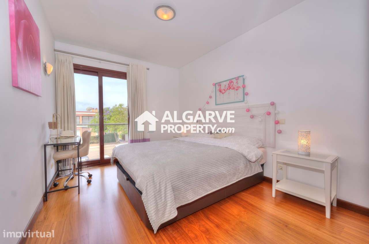 Moradia 5 Quartos no Golfe a poucos minutos da praia e marina de Vilam-12