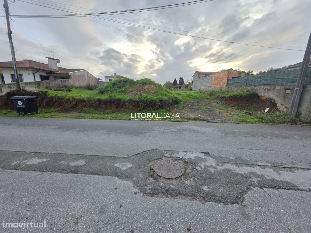 Terreno Urbano com duas frentes - Grande imagem: 4/22