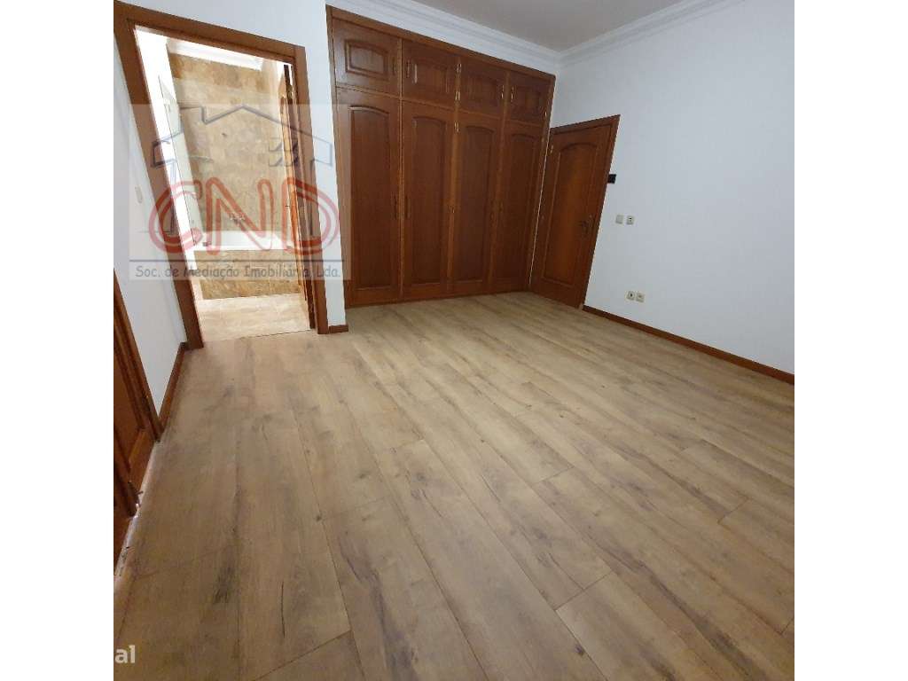 MAFRA - QUINTA, Moradia Arquitetura Tradicional Portuguesa com pisc...-10