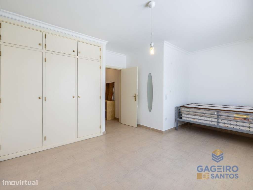 Apartamento T1 com garagem fechada a 950 metros da praia de Salir d...-13