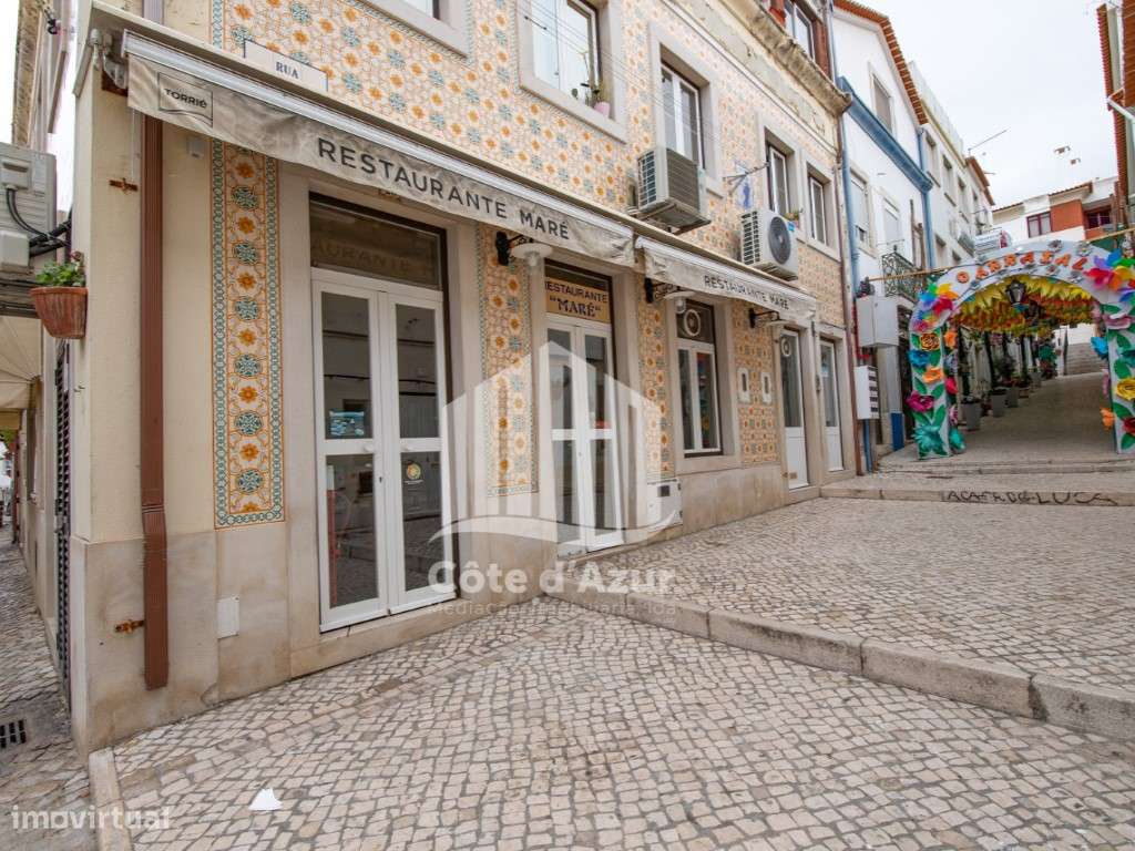 Espaço comercial com armazém no centro histórico de Sesimbra - Grande imagem: 3/19