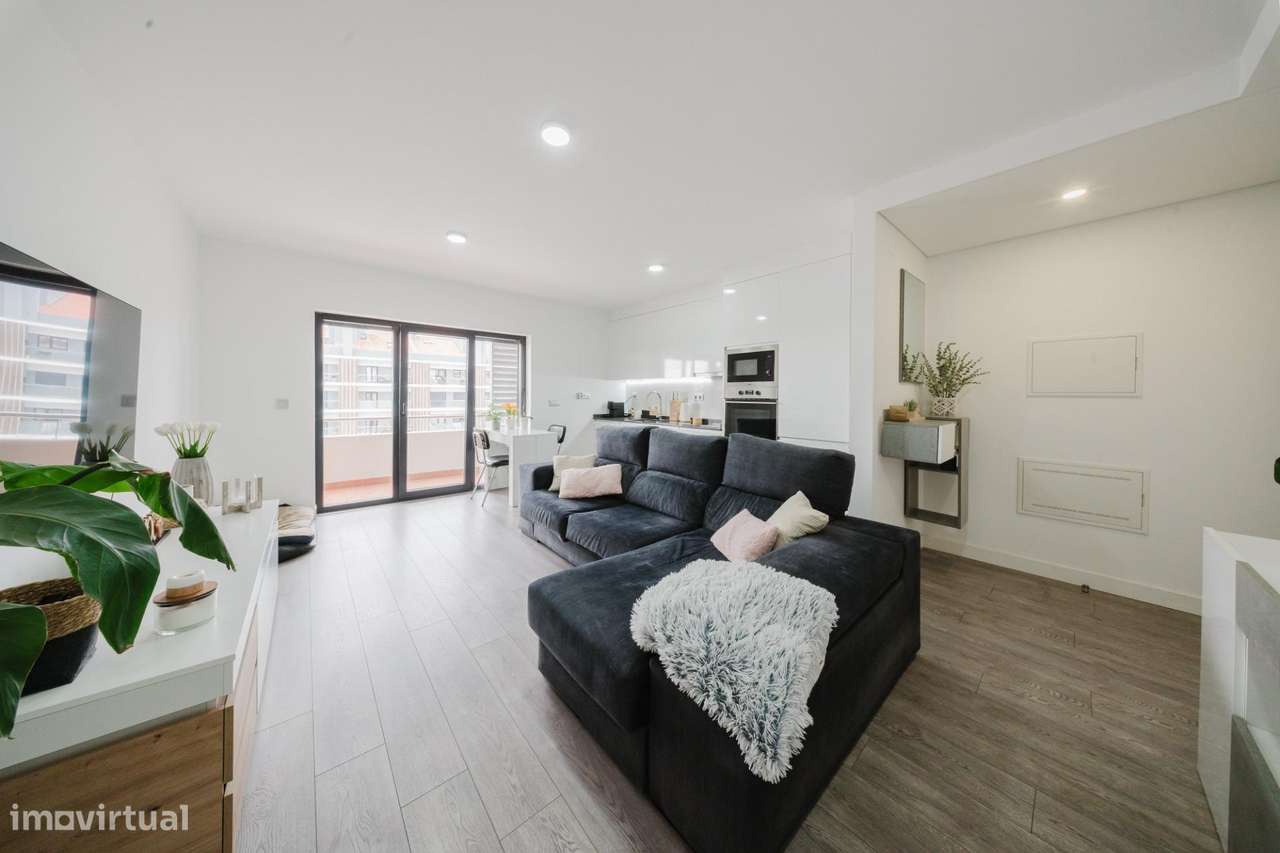 T1 com Vista Incrível no Empreendimento Val'Flores | Pinhal Novo - Grande imagem: 3/20