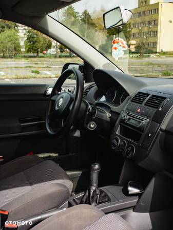 Volkswagen Polo 1.4 16V Basis - 11