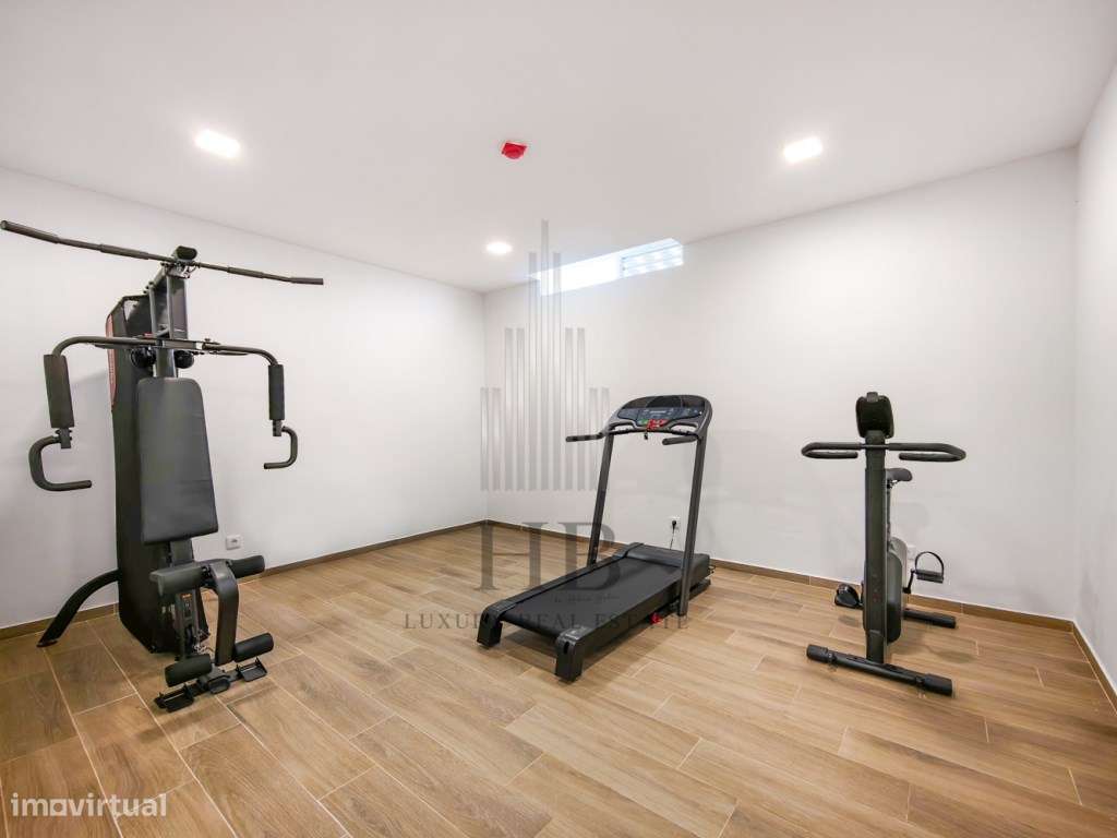 Apartamento T3 com varanda e vista Mar-41
