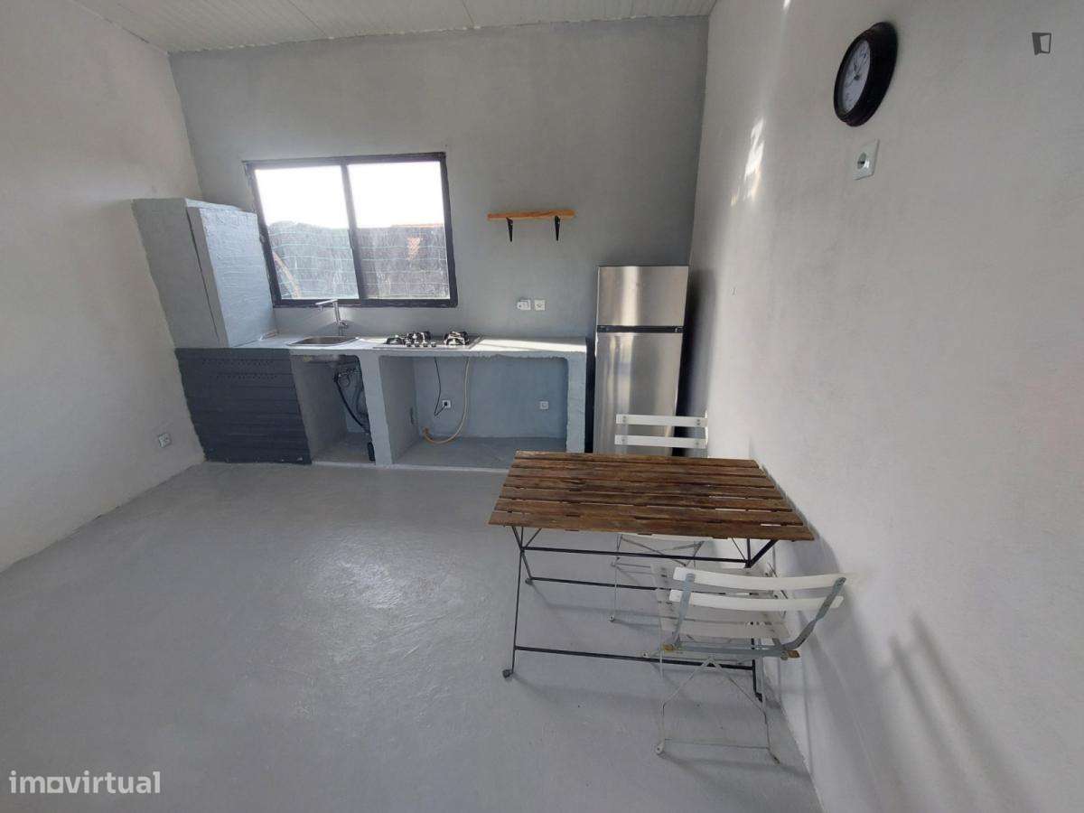 Quarto - localizado em Santarem - Grande imagem: 4/5