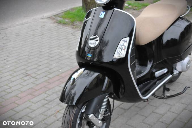 Vespa GTS - 11