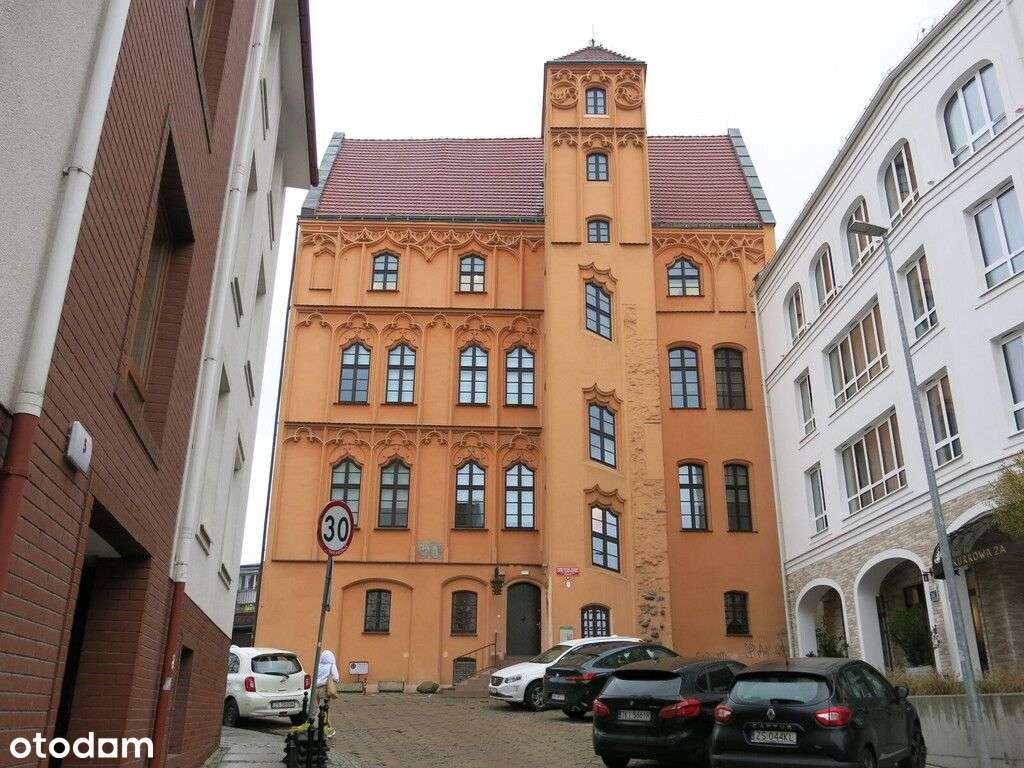 Kawalerka, ul. Grodzka, z widokiem na skwer!-17