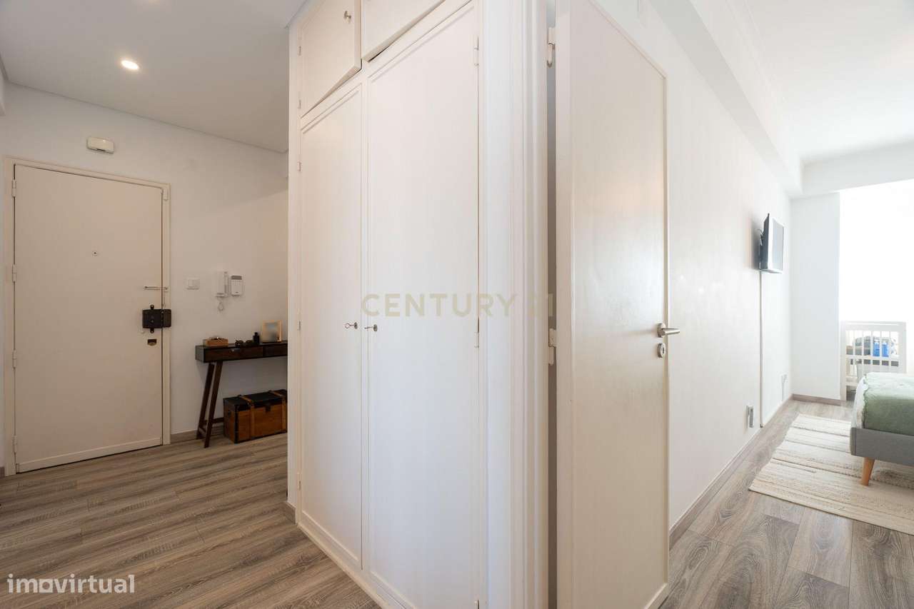 ** ESPECTACULAR APARTAMENTO T2 PERTO DO METRO DE ODIVELAS **-21