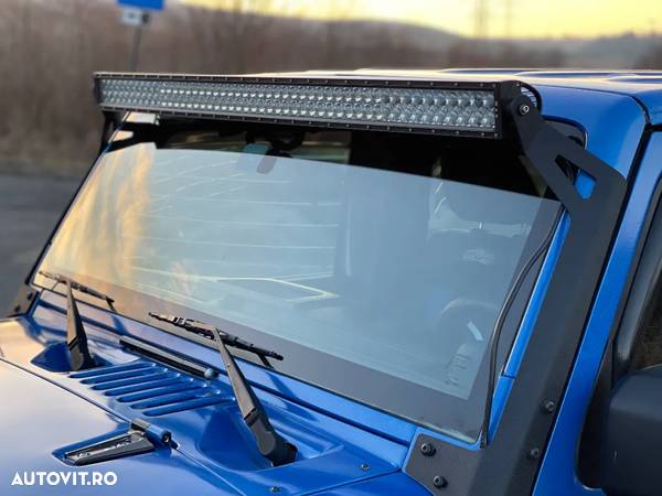 Jeep Wrangler - 28