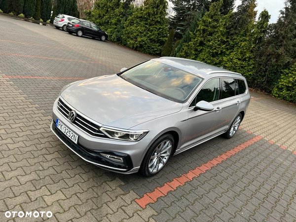 Volkswagen Passat - 2