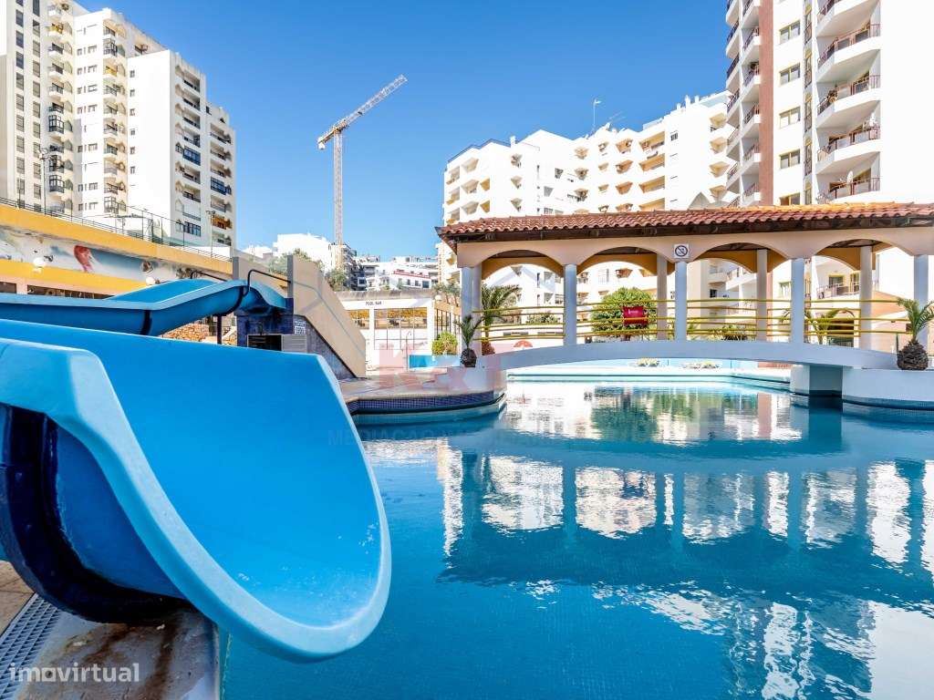 Piscinas de água salgada e zona de Lazer - Empreendimento Clube Pra...-1