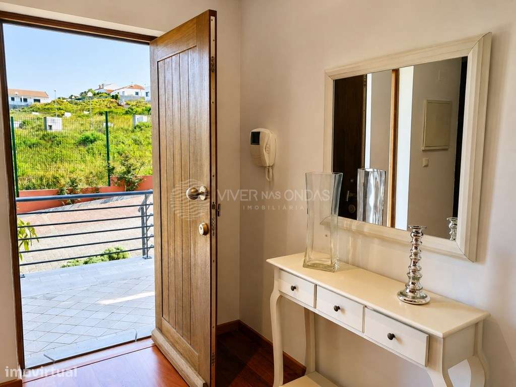 Moradia T3 em condomínio fechado c/ piscina - SESIMBRA.-18