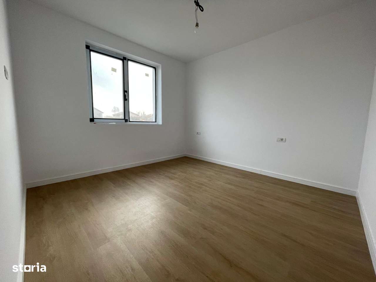 Imobiliare Domnesti  Parter Mansardat - toate utilitatile 3 dormitoare-7