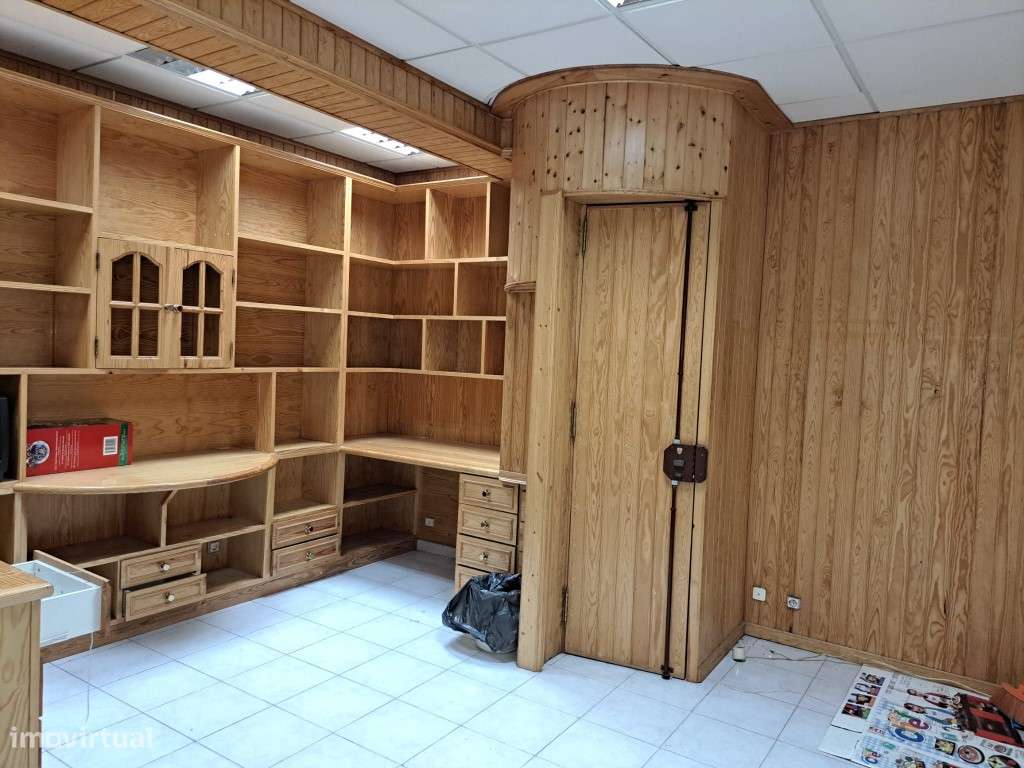 Apartamento T3 com garagem box-17