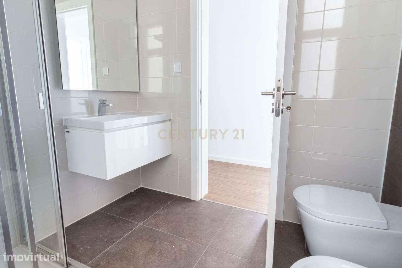 Apartamento T3 renovado, com elevador e 2WC em Arroios, Lisboa. Para A - Grande imagem: 4/31