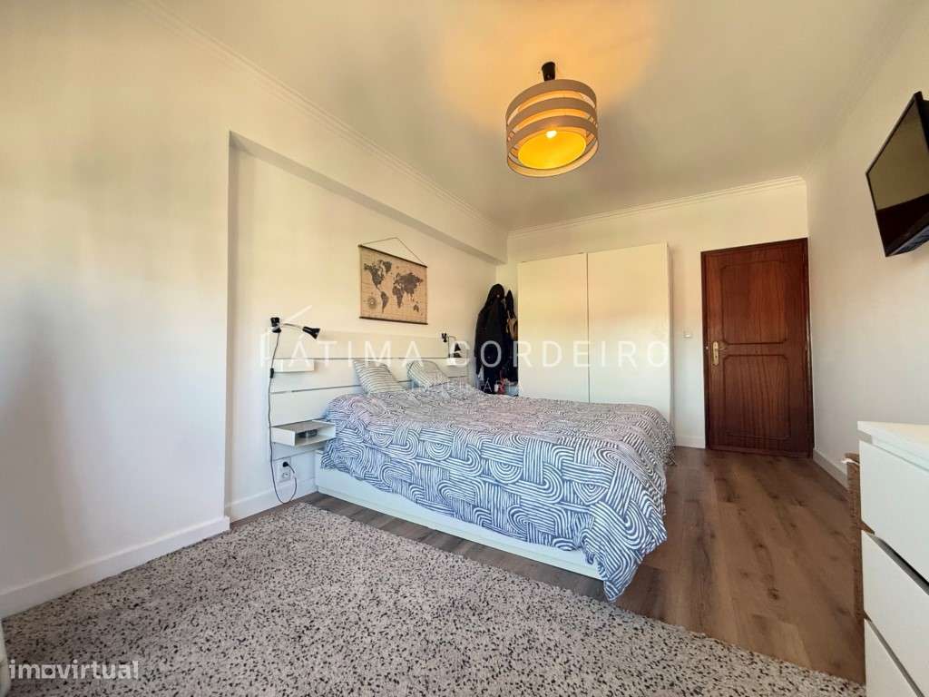 Excelente apartamento T2 com vista para a Serra de Sintra-13